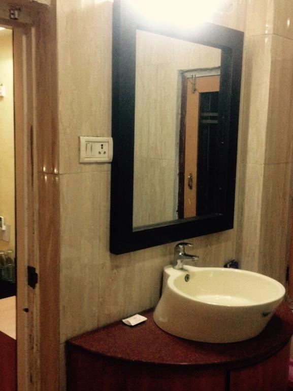 Hotel Bengal International Shiliguri Zimmer foto